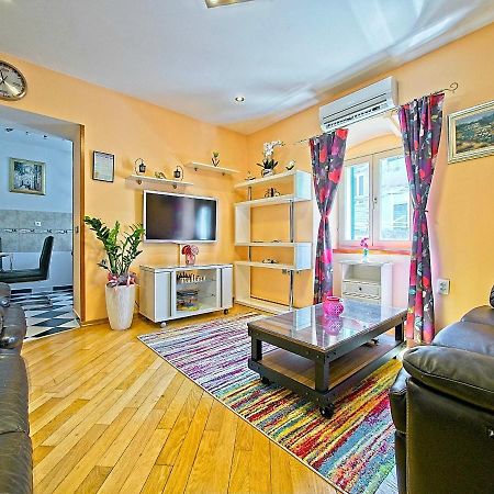 Nina Apartment Сплит Екстериор снимка