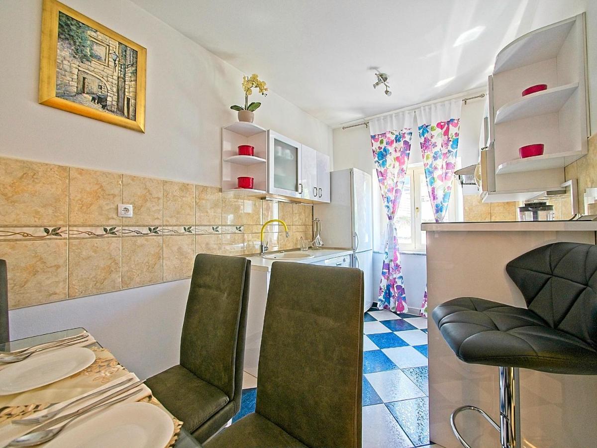 Nina Apartment Сплит Екстериор снимка