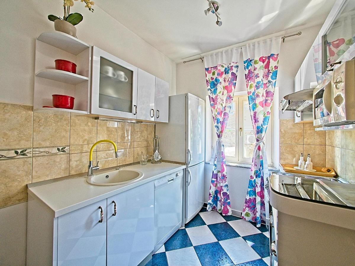 Nina Apartment Сплит Екстериор снимка
