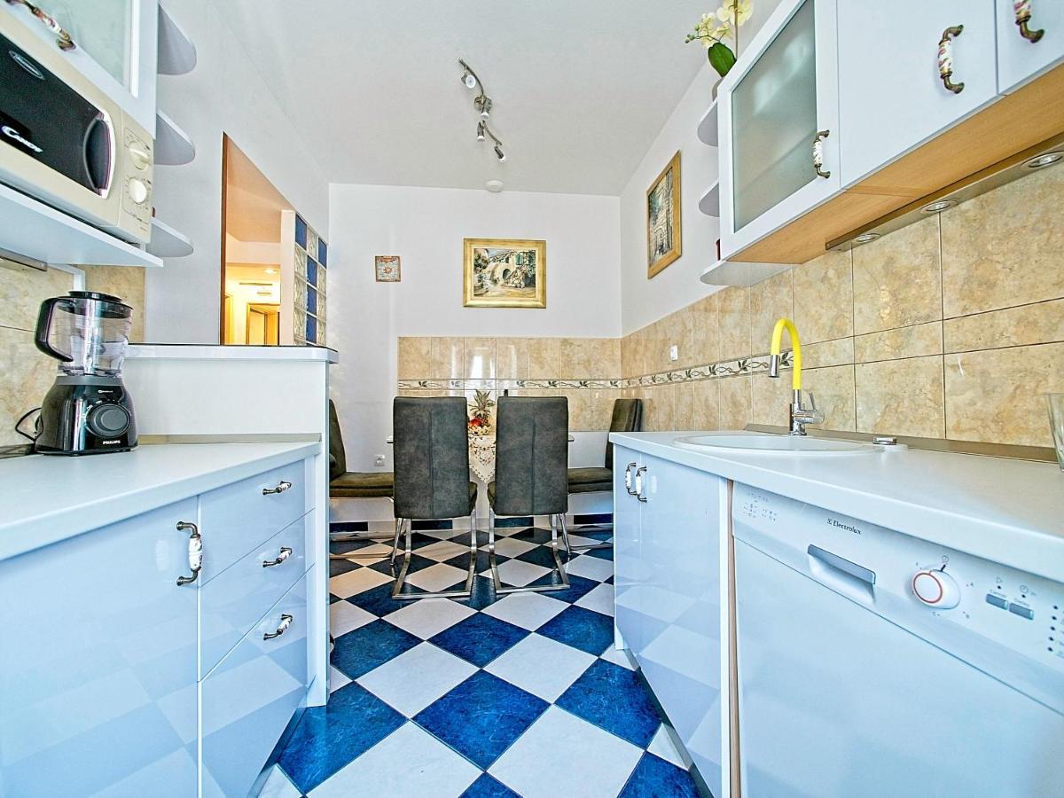 Nina Apartment Сплит Екстериор снимка