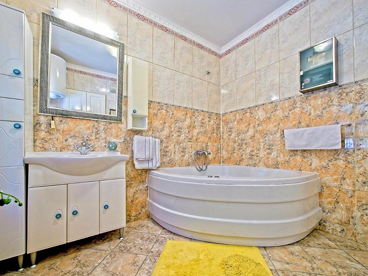 Nina Apartment Сплит Екстериор снимка