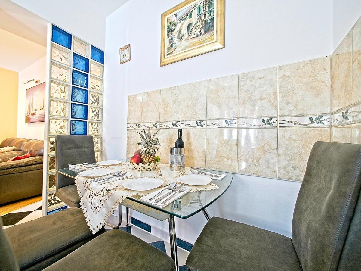 Nina Apartment Сплит Екстериор снимка