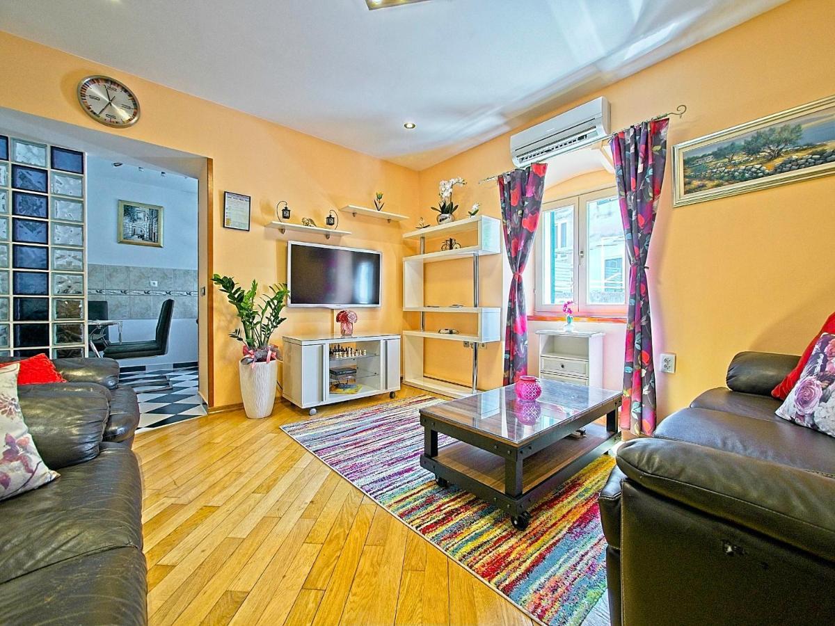 Nina Apartment Сплит Екстериор снимка